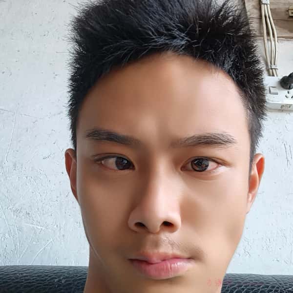 湖北残疾人帅哥真诚相亲找对象，泸州征婚相亲网