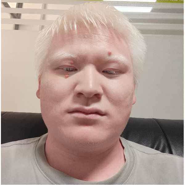 30岁岁安徽单身帅哥 - 泸州吉缘网