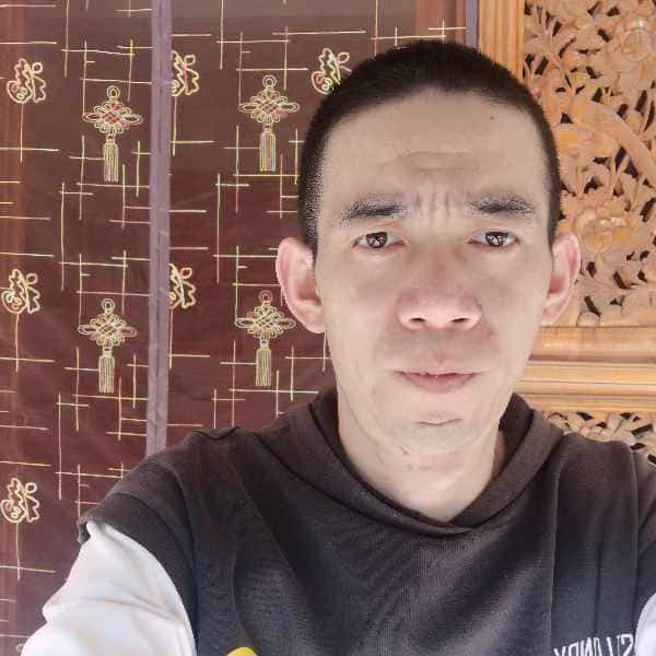 37岁岁云南单身帅哥 - 泸州吉缘网