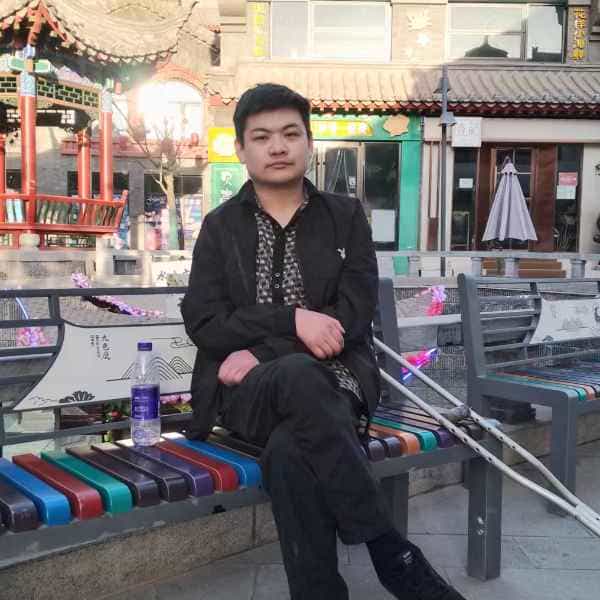 35岁岁甘肃单身帅哥 - 泸州吉缘网