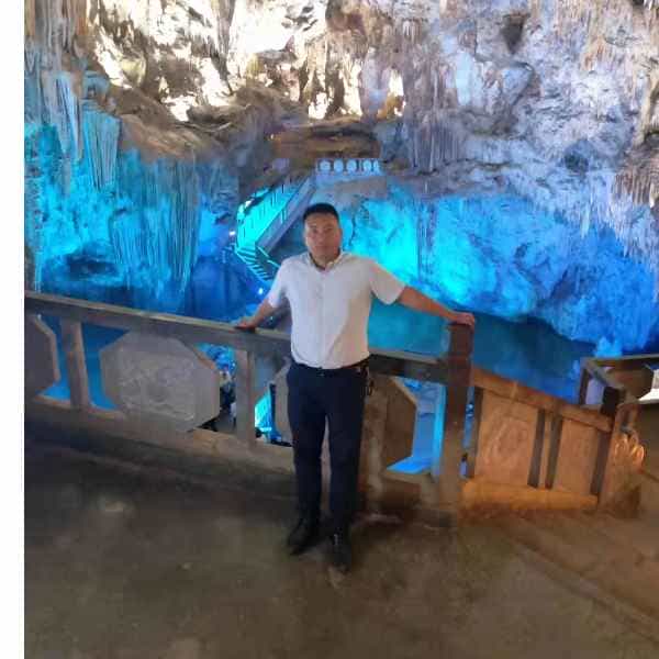 35岁岁云南单身帅哥 - 泸州吉缘网