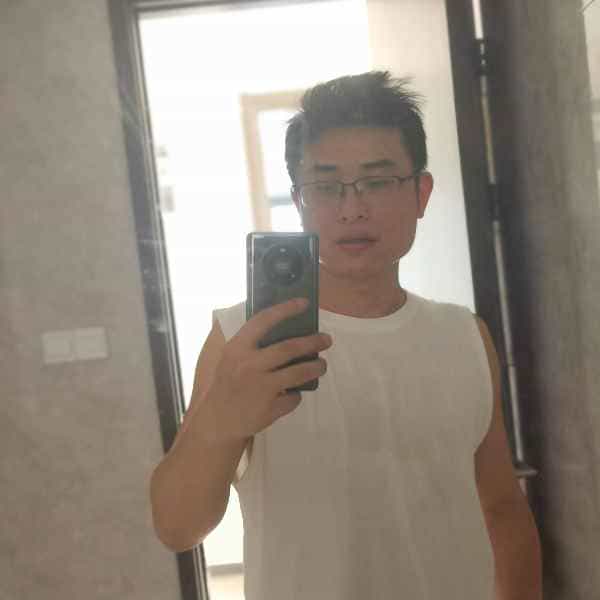 39岁岁广东单身帅哥 - 泸州吉缘网